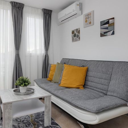 Cosy Apartment Near The Sea 托雷维耶哈 外观 照片