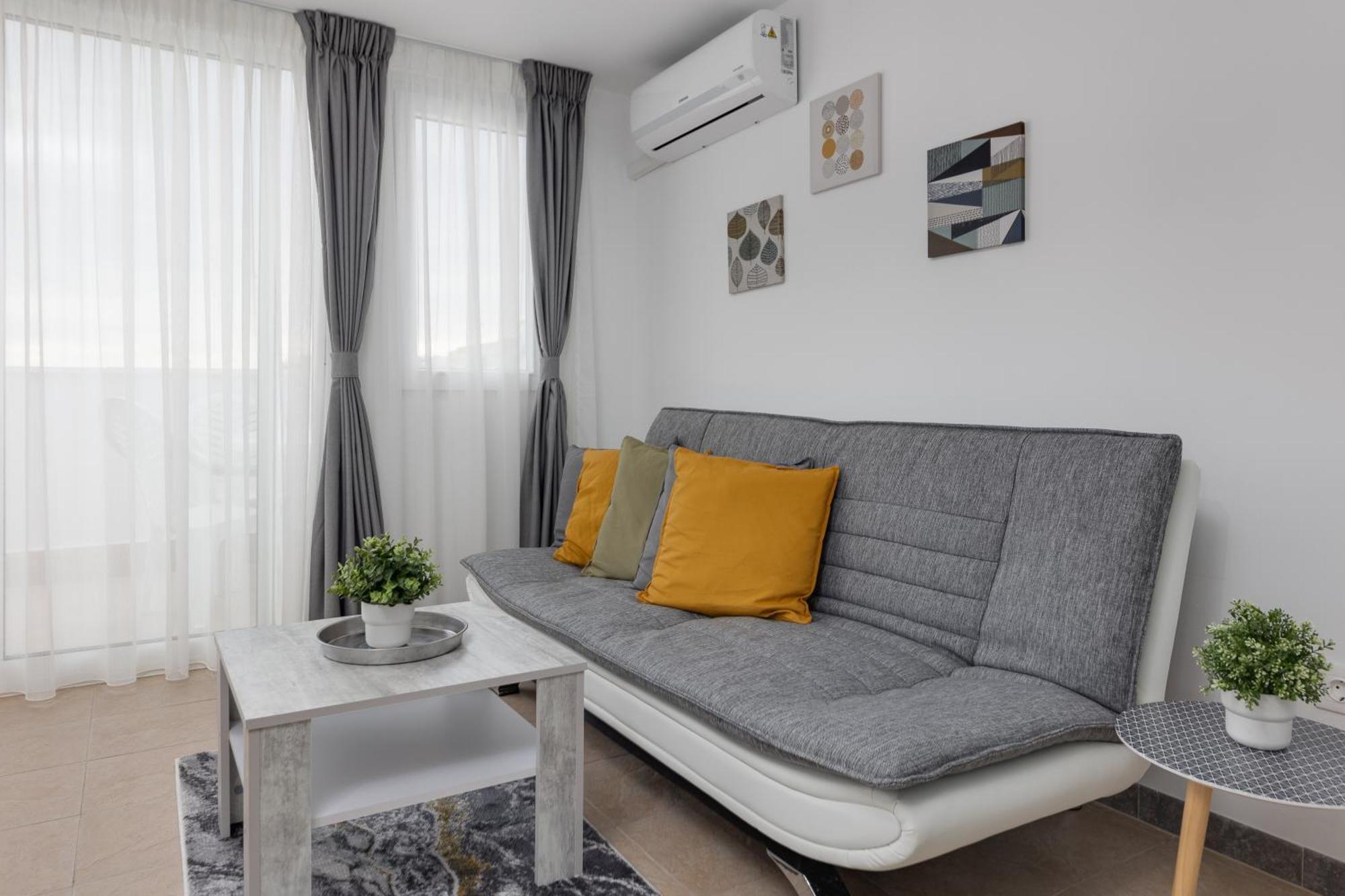 Cosy Apartment Near The Sea 托雷维耶哈 外观 照片